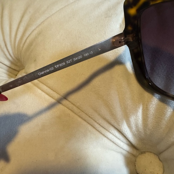 Tom Ford Gianna Sunglasses - Picture 4 of 6